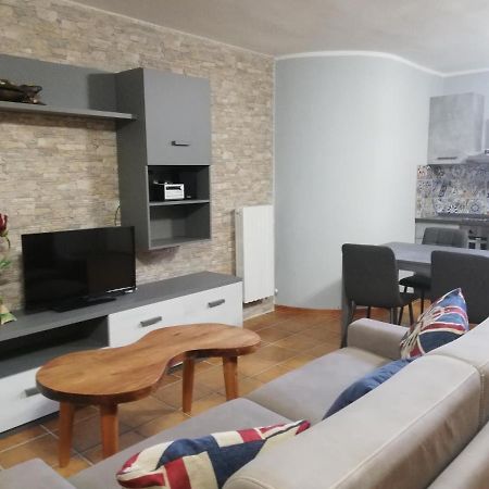 פולוניקה La Taverna Appartamento Scala A Chiocciola מראה חיצוני תמונה