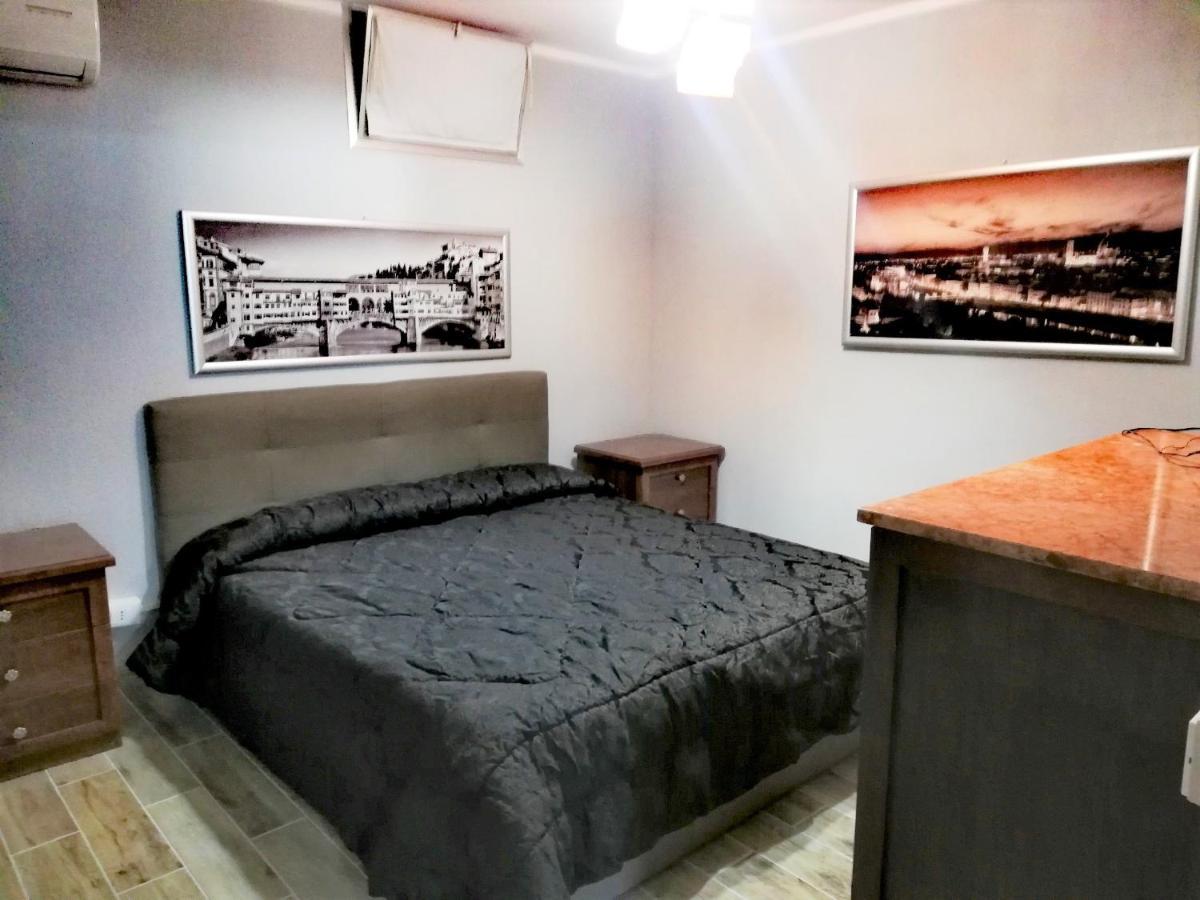 פולוניקה La Taverna Appartamento Scala A Chiocciola מראה חיצוני תמונה