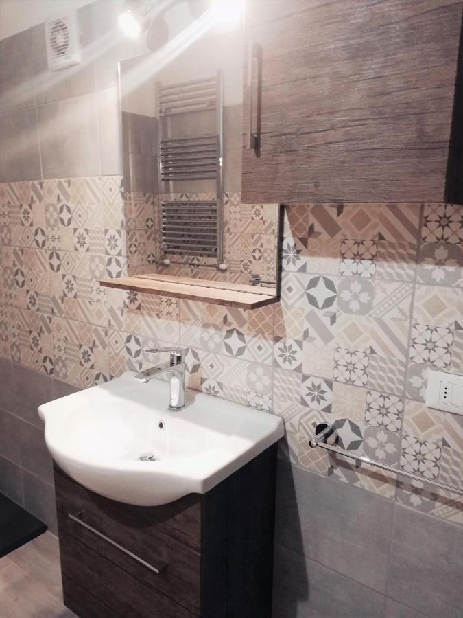 פולוניקה La Taverna Appartamento Scala A Chiocciola מראה חיצוני תמונה